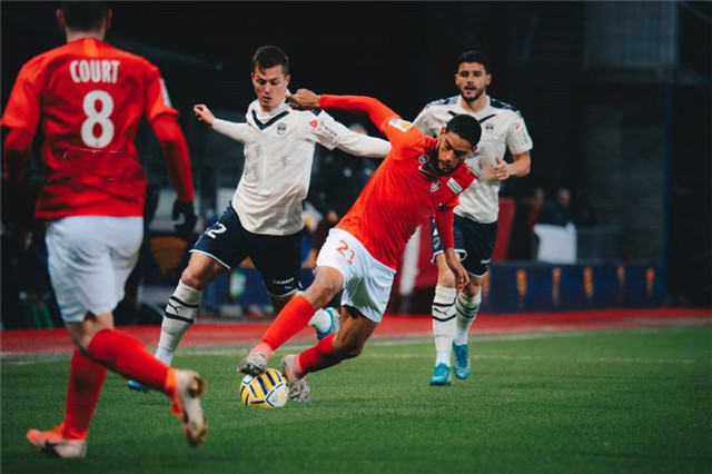  洛里昂补时绝杀布雷斯特逃离降级区  